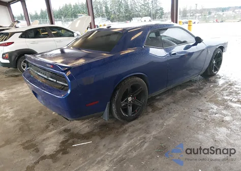 2010 Dodge Challenger Srt8 from USA, damaged, VIN 2B3CJ7DW4AH130590
